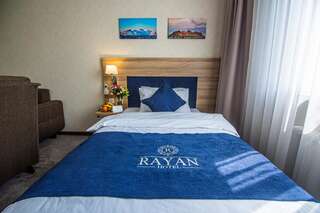 Отель Rayan Hotel Ош Двухместный номер с 2 отдельными кроватями-2